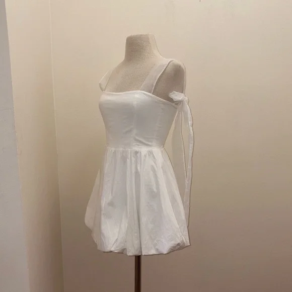 REFORMATION White Enza Square Ribbon Tie Strap Bubble Hem Minidress size 6 Small - Picture 3 of 16